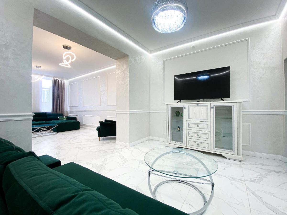 Tamanska Apartments Lwów Zewnętrze zdjęcie